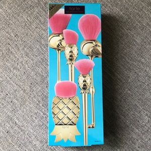 Tarte 5 Piece Let’s Flamingale Brush Set